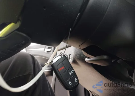 2019 Chrysler 300 Touring из США, поврежденный, VIN 2C3CCAAG9KH613646